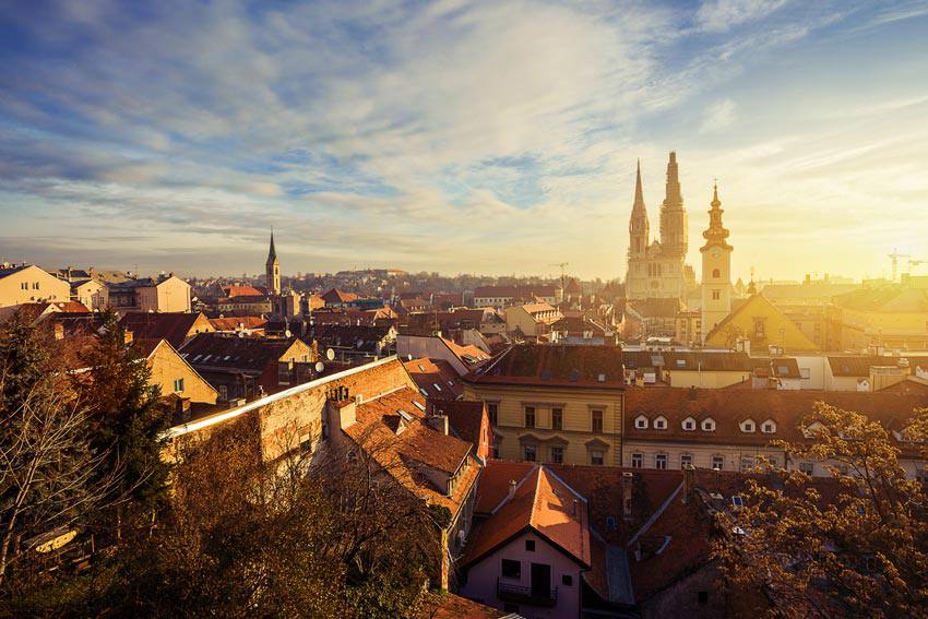 La ville de Zagreb un matin ensoleillé