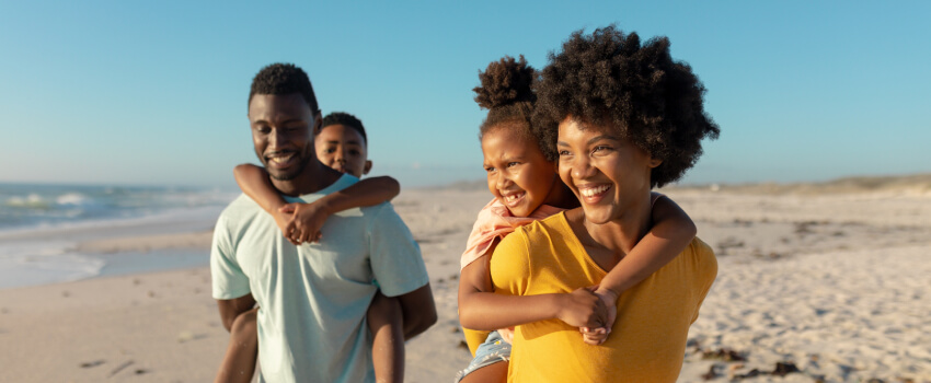 Famille à la plage